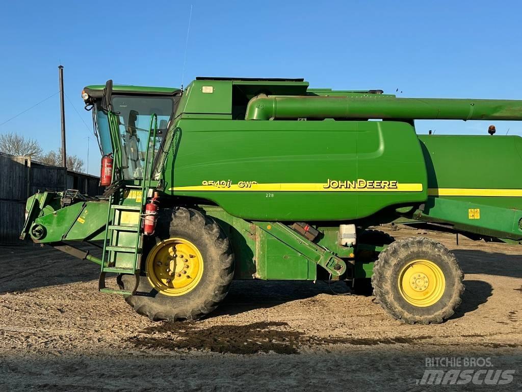 John Deere 9540 CWS Зернозбиральні комбайни