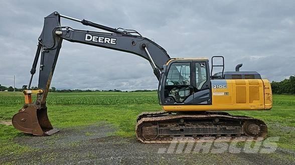 John Deere 210G LC Гусеничні екскаватори