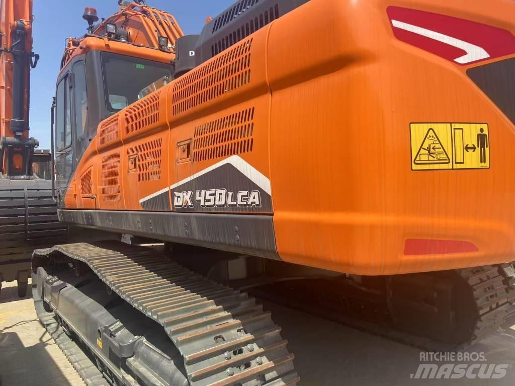 Develon DX 450 Гусеничні екскаватори