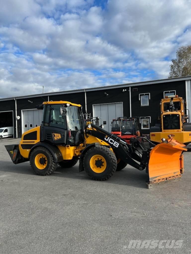 JCB 409 Фронтальні навантажувачі
