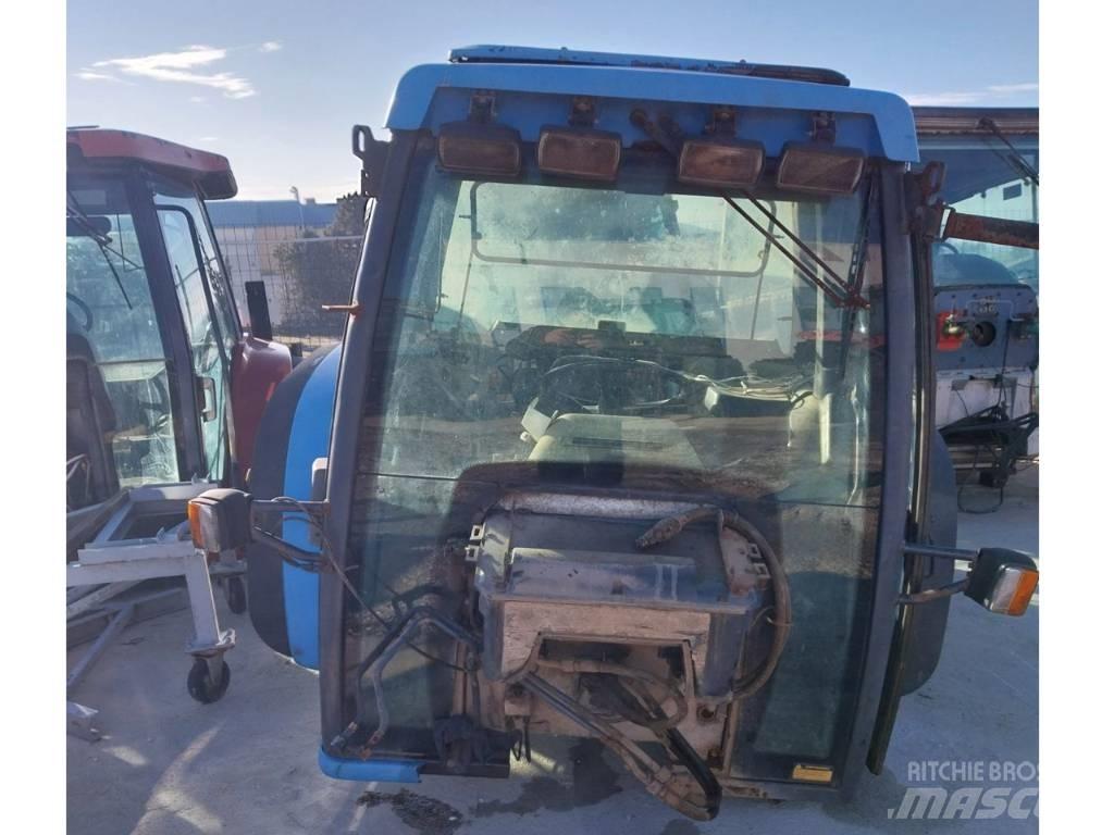 Landini Legend 115 Кабіна