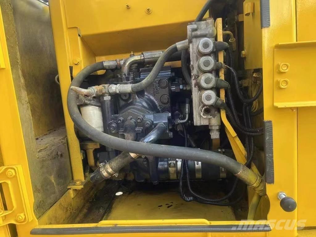 Komatsu PC120-6 Середні екскаватори 7т. - 12т.