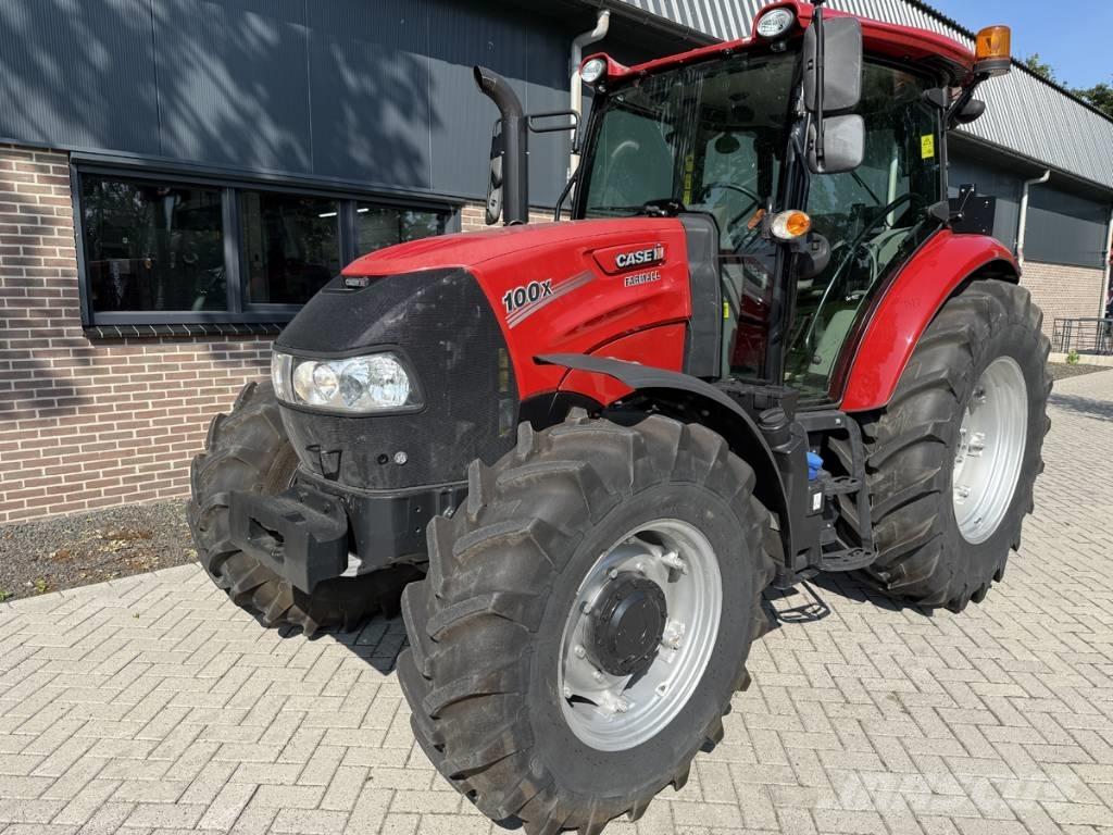 CASE Farmall 100X Трактори