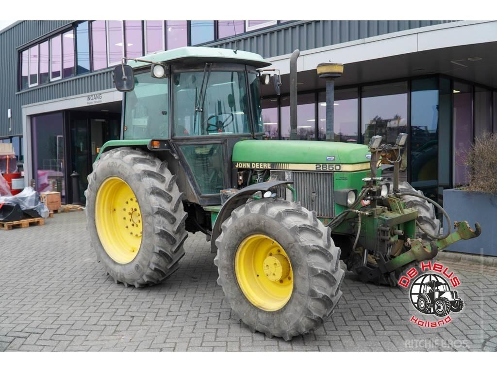 John Deere 2850 Трактори