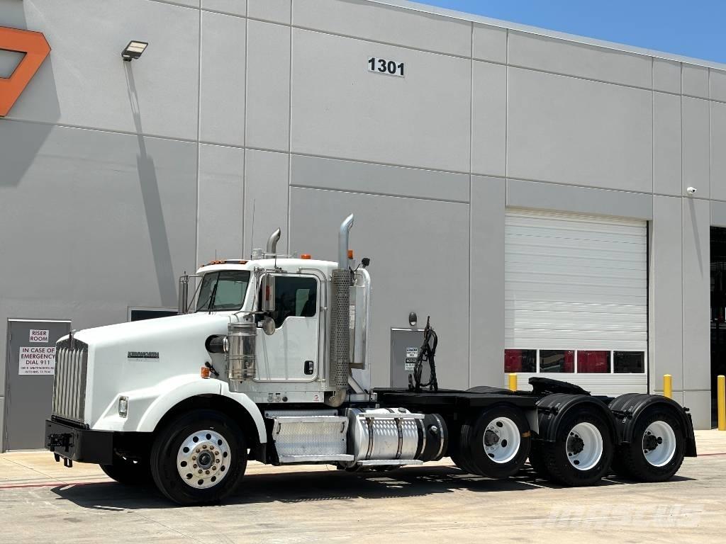 Kenworth T 800 Тягачі