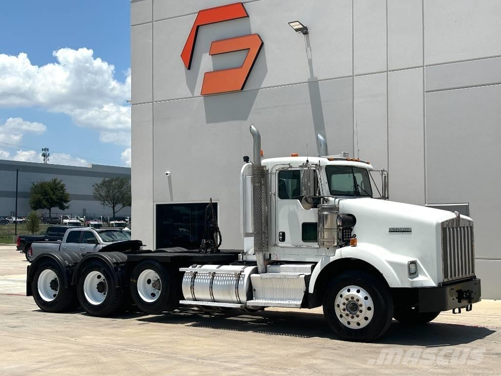 Kenworth T 800 Тягачі