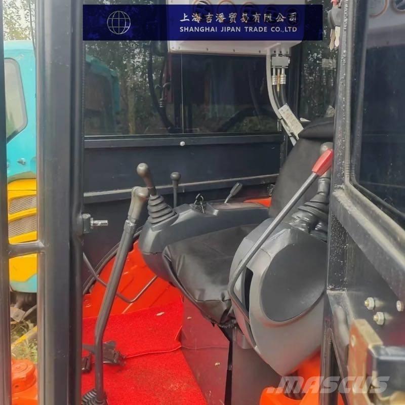 Kubota U 20 Гусеничні екскаватори