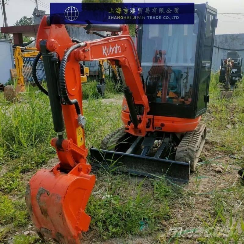 Kubota U 20 Гусеничні екскаватори