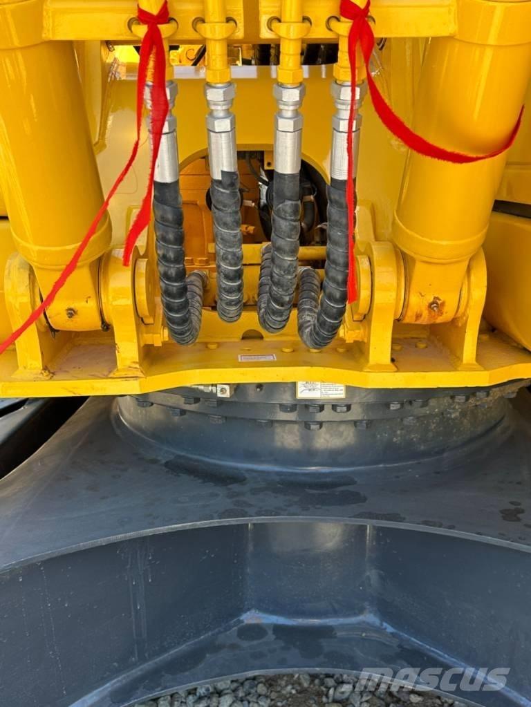 Komatsu PC 160 Гусеничні екскаватори