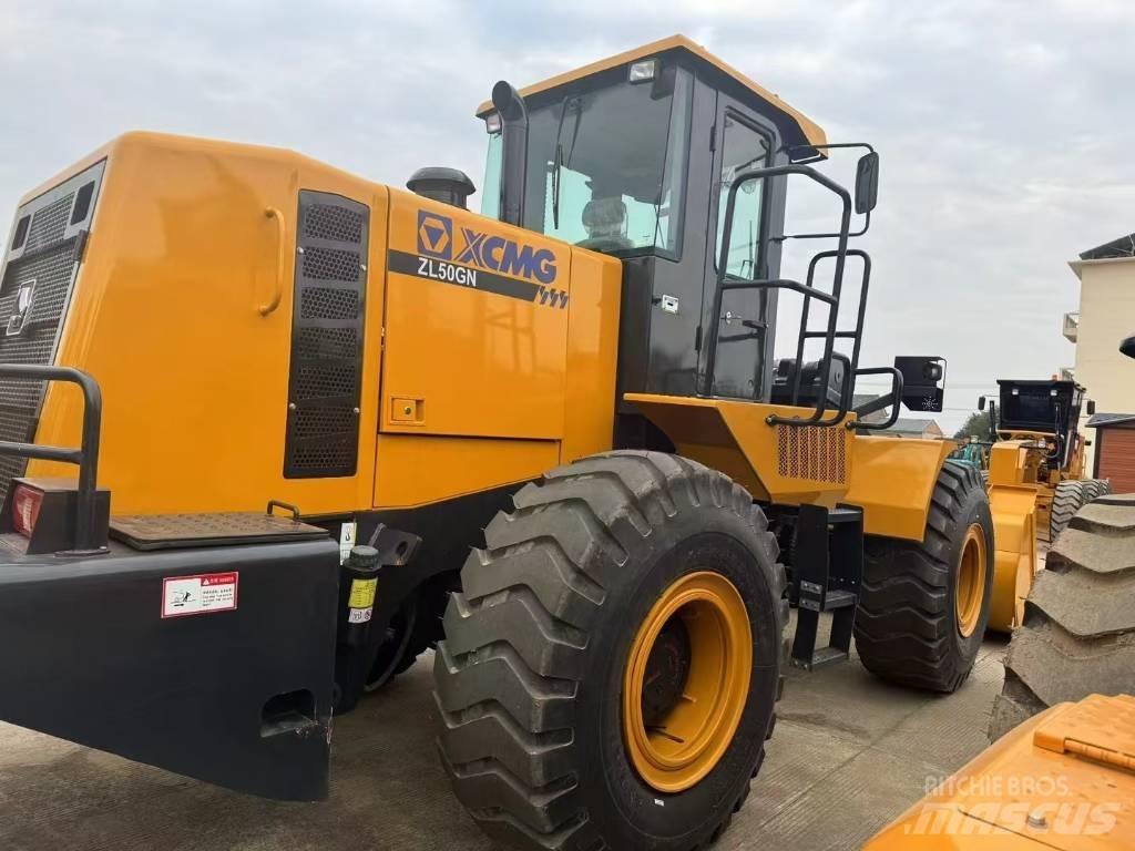 XCMG ZL 50 GN Фронтальні навантажувачі