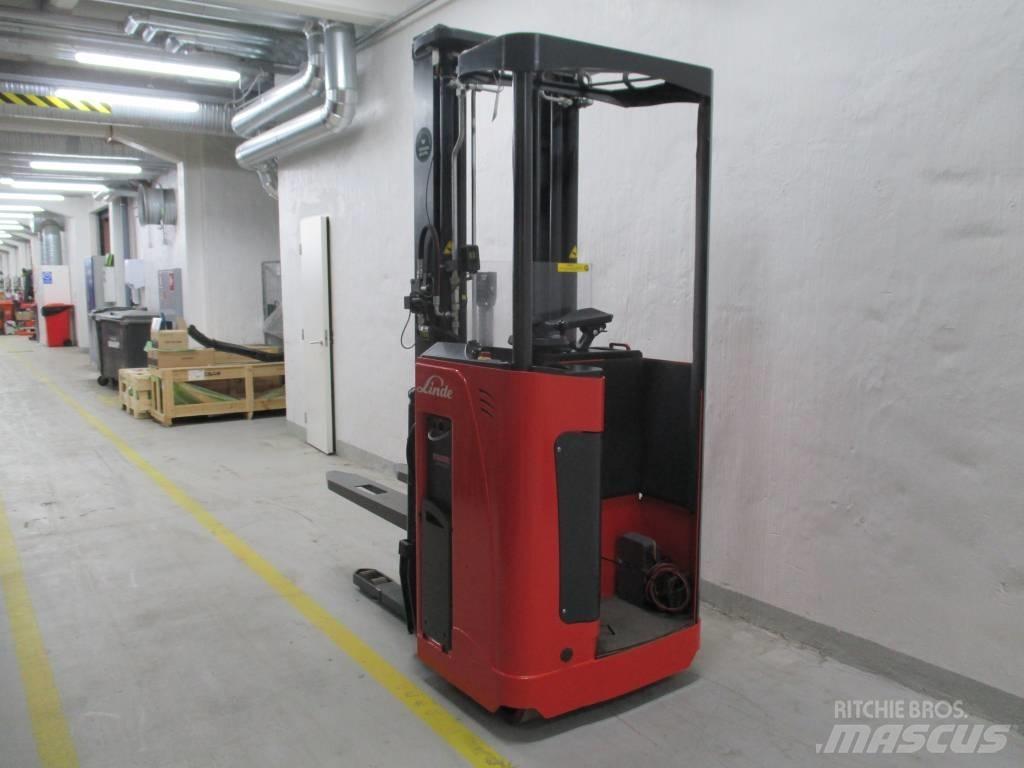 Linde L1600 ttfys Самохідні електроштабелери