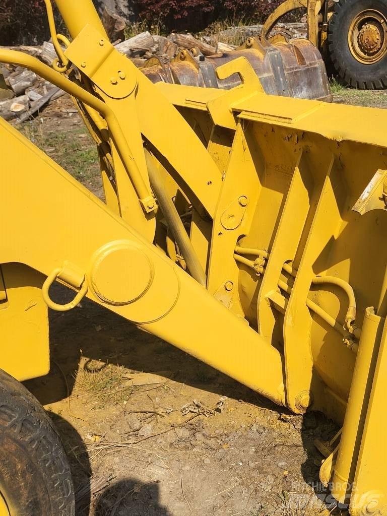CAT 426B Екскаватори-навантажувачі