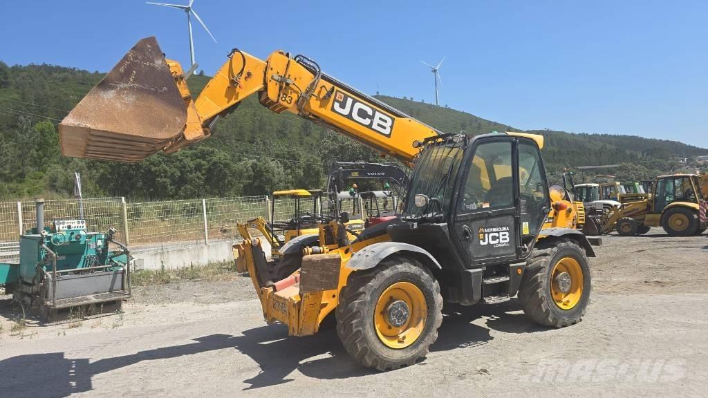 JCB 540-140 Телескопічні навантажувачі