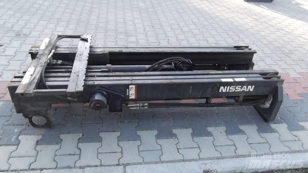 Nissan FB18 M-0472 Щогли навантажувачів