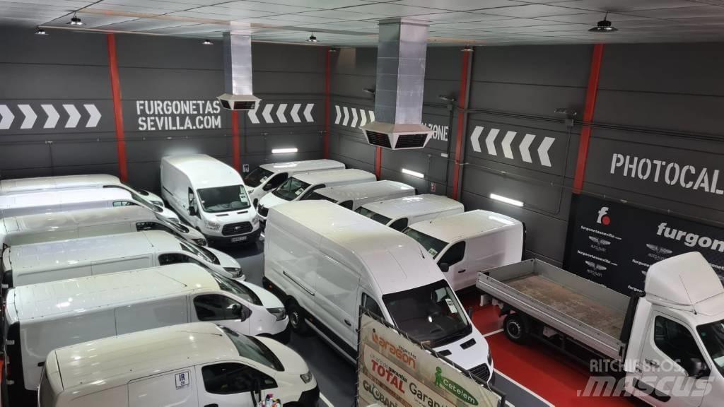 Peugeot Expert Панельні фургони