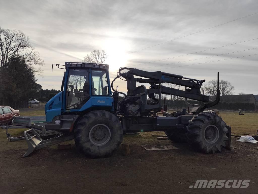 Pfanzelt Felix Трельовочні трактора