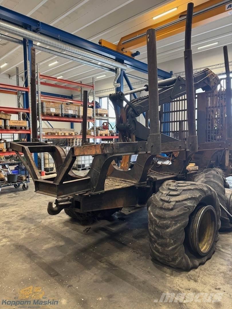 John Deere 1010E Форвардери