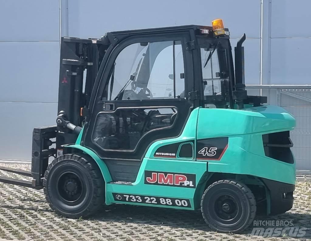 Mitsubishi FD45NT Дизельні навантажувачі