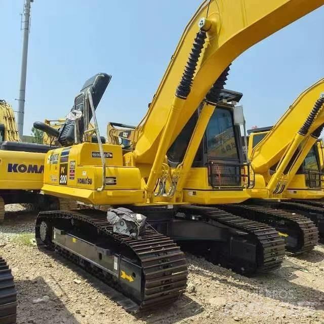 Komatsu PC 200-8 Середні екскаватори 7т. - 12т.