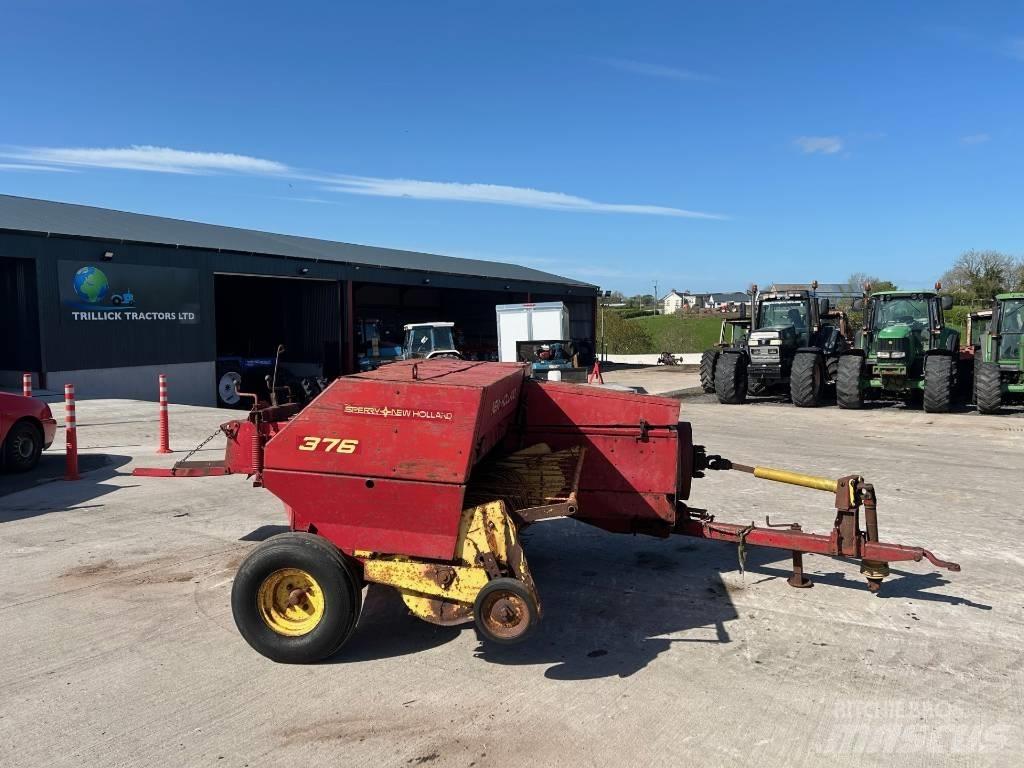 New Holland 376 Тюкові прес-підбирачі