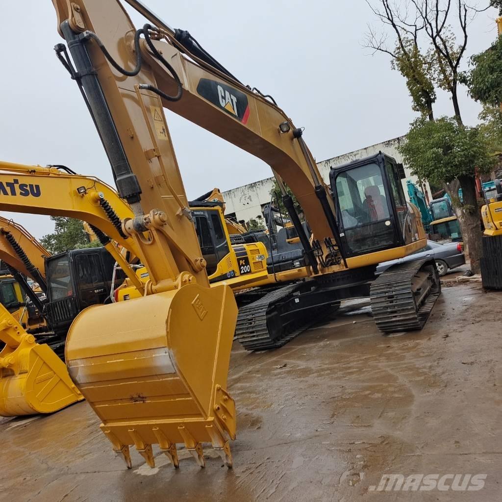 CAT 320 D L Гусеничні екскаватори