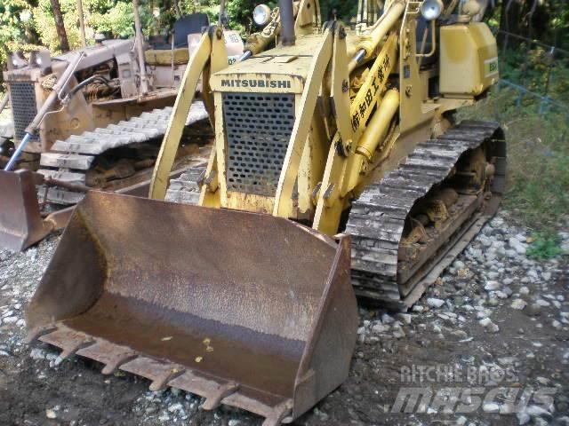 Mitsubishi BS3F Гусеничні бульдозери