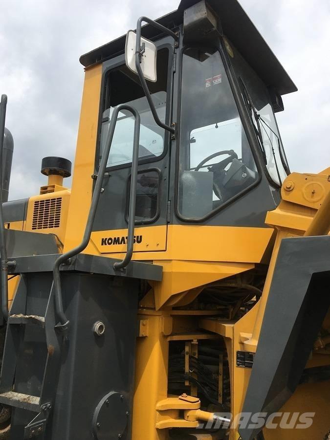 Komatsu wa470-3 Фронтальні навантажувачі