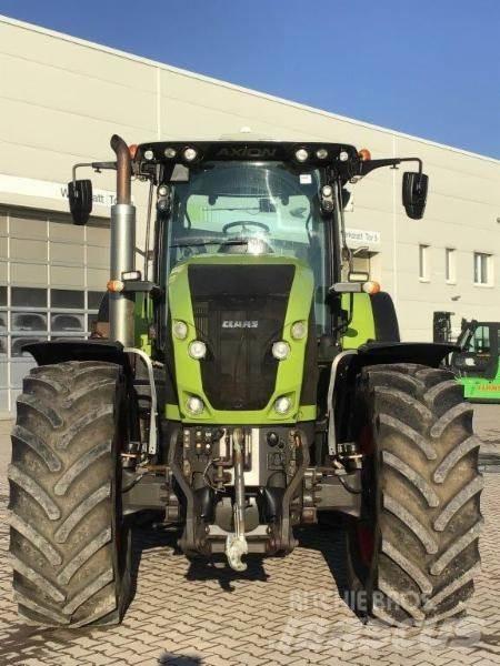 CLAAS AXION 920 Трактори