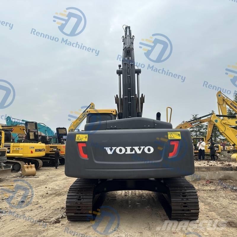 Volvo EC 240 D Гусеничні екскаватори