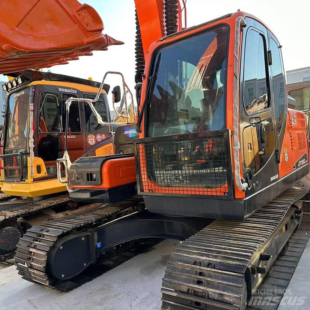 Doosan DX150LC-9C Гусеничні екскаватори