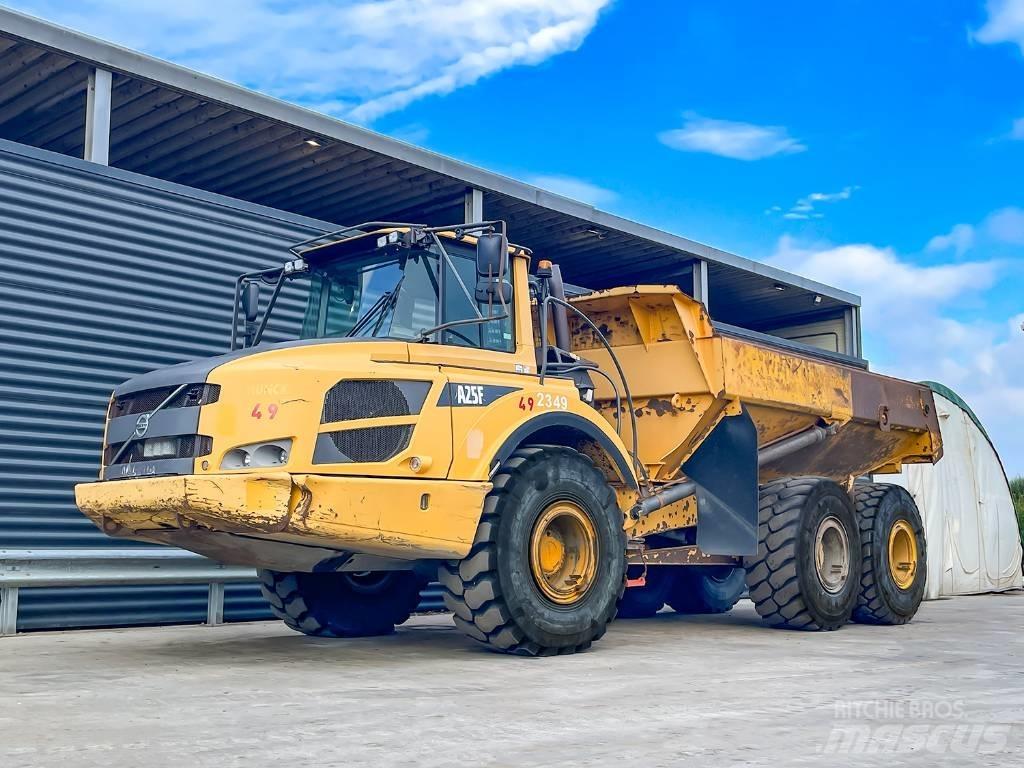 Volvo A25F Зчленовані самоскиди