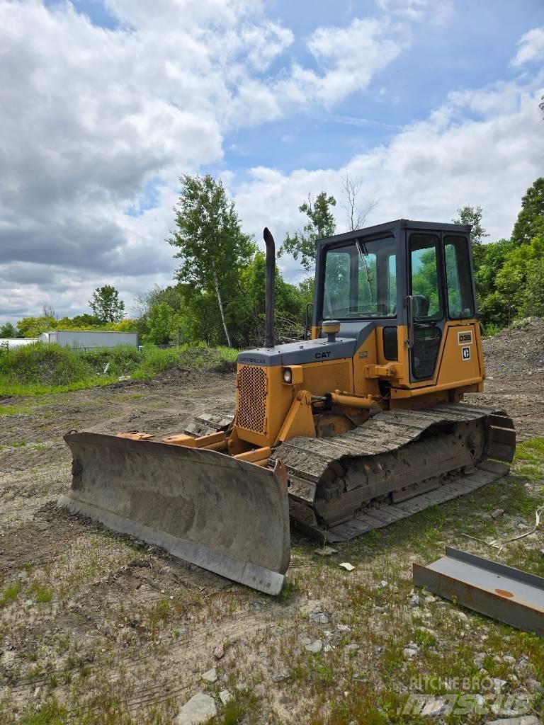 CAT D 3 B LGP Гусеничні бульдозери