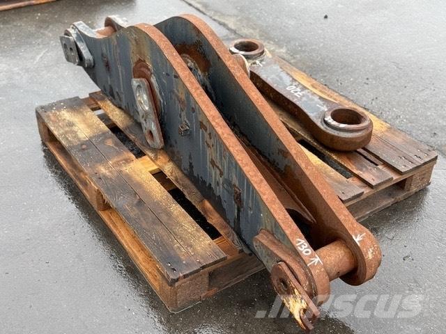 CNH BUCKET LINK Ковші