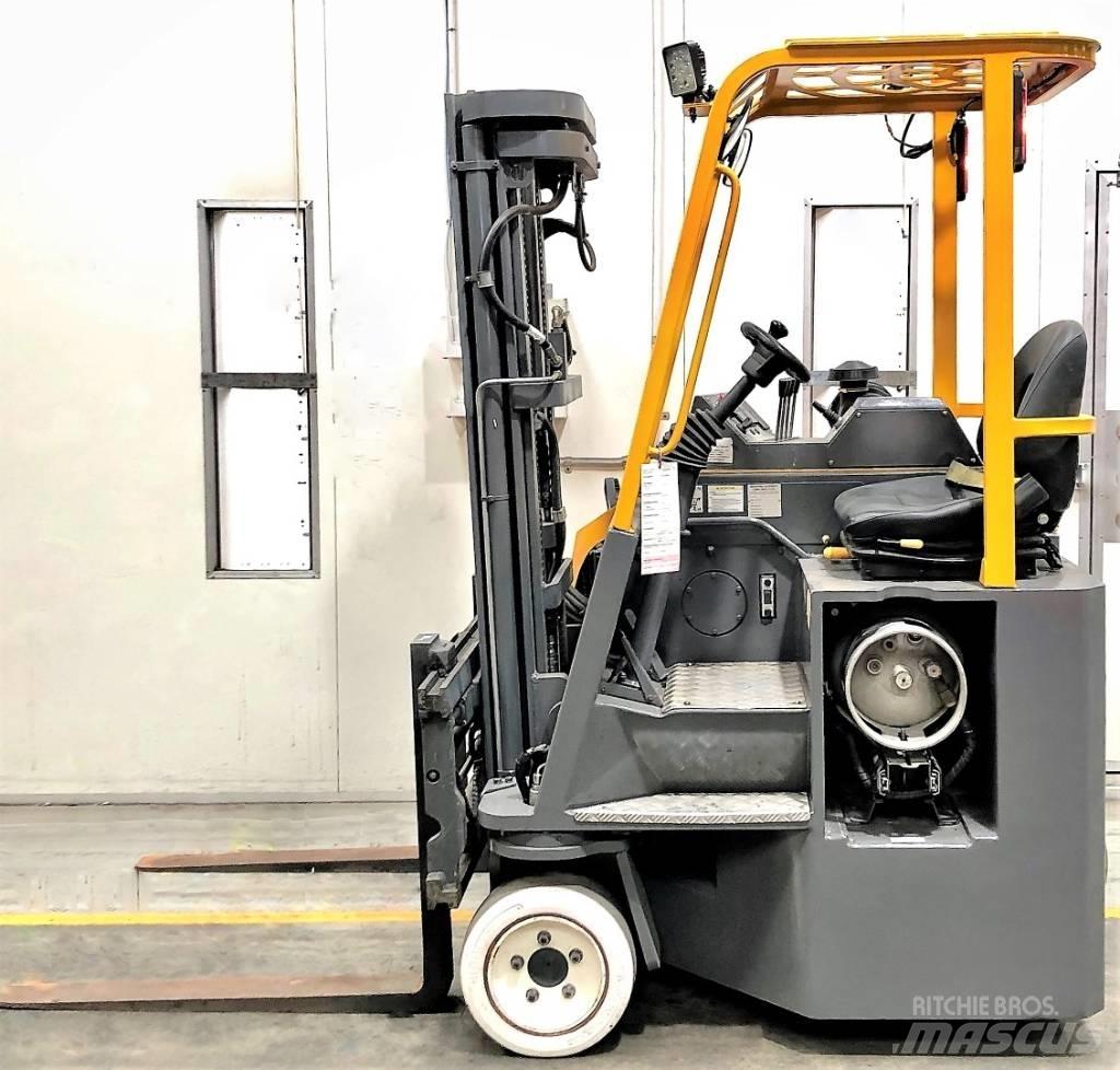 Combilift CB2500 Бокові навантажувачі
