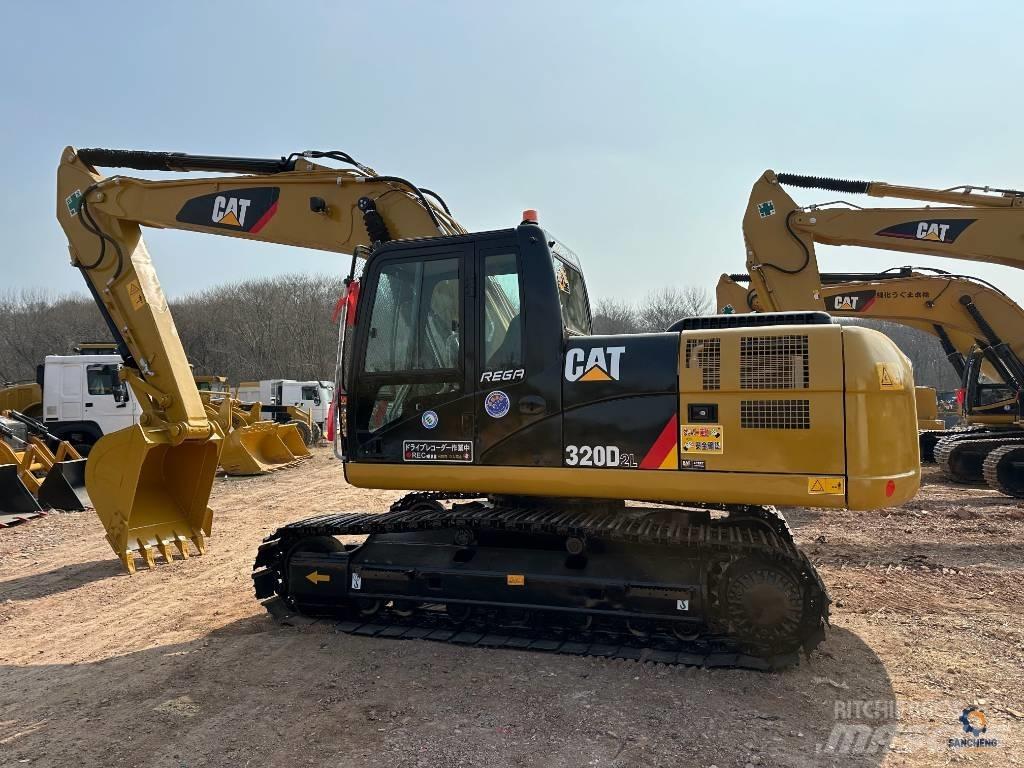 CAT 320 D L Гусеничні екскаватори