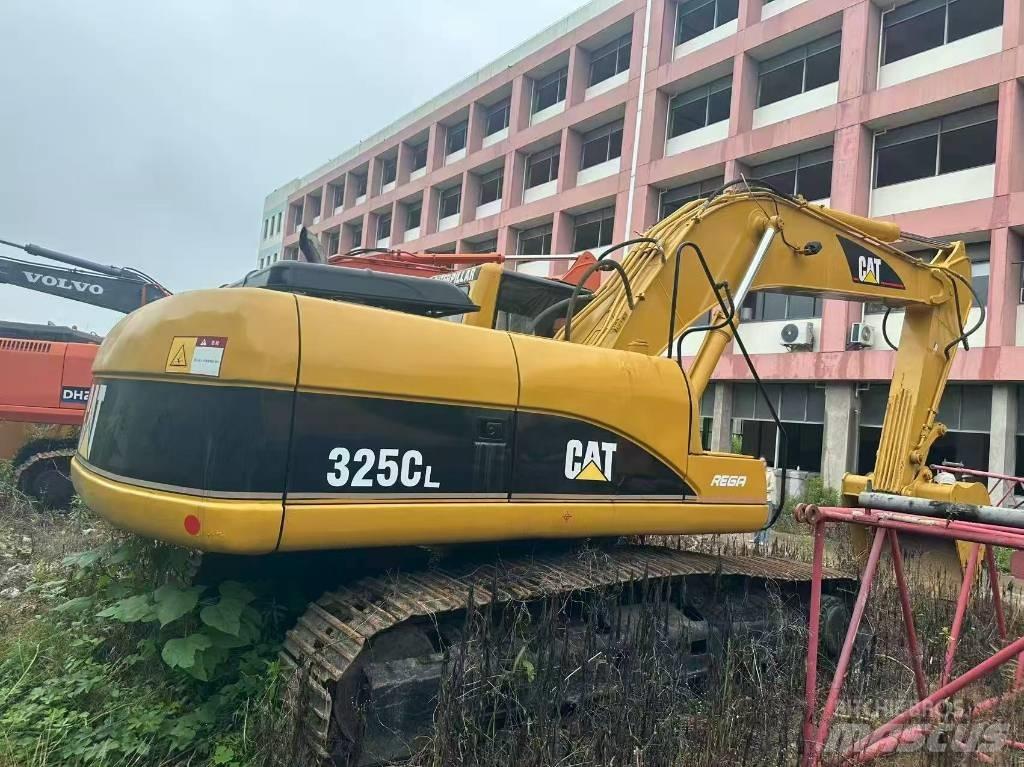 CAT 325 CL Гусеничні екскаватори