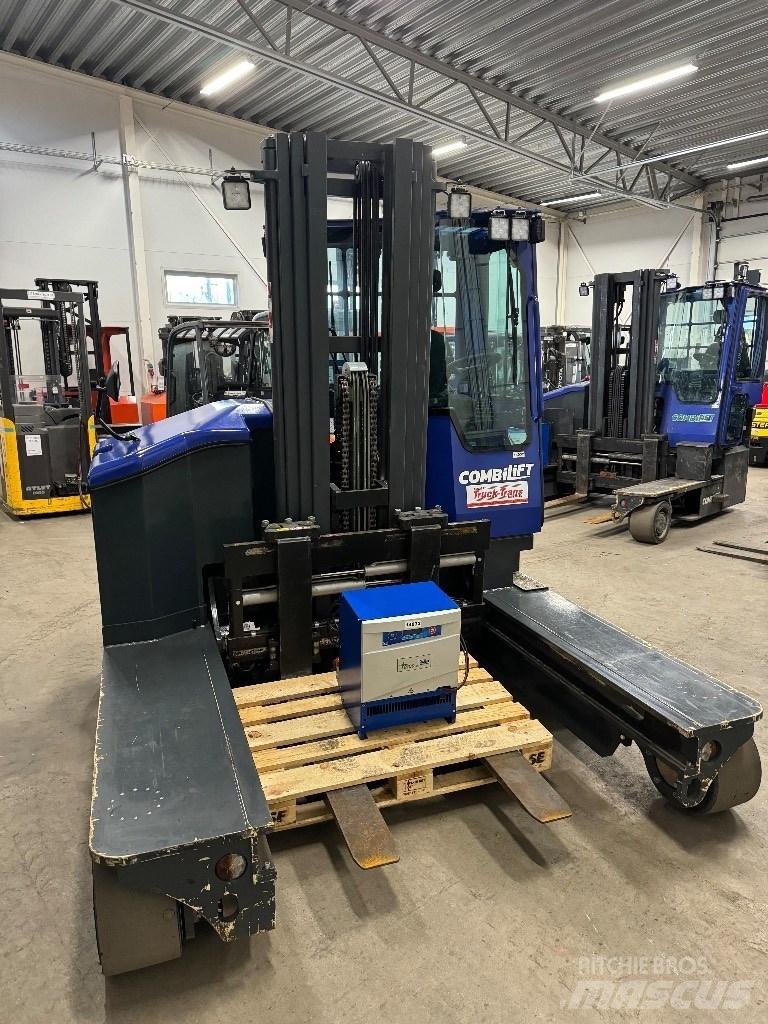 Combilift C4500ET Чотириходові річ-траки