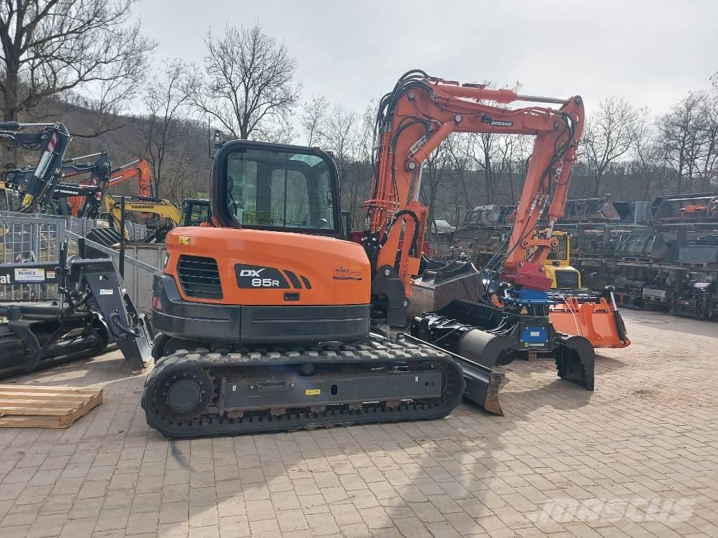 Develon DX 85 R-3 Середні екскаватори 7т. - 12т.