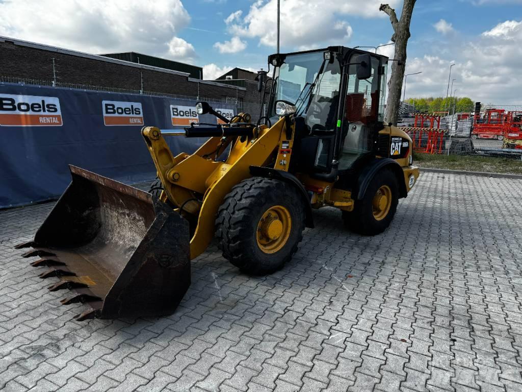 CAT 906H2 Фронтальні навантажувачі