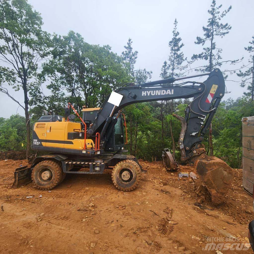 Hyundai HW 145 Колісні екскаватори