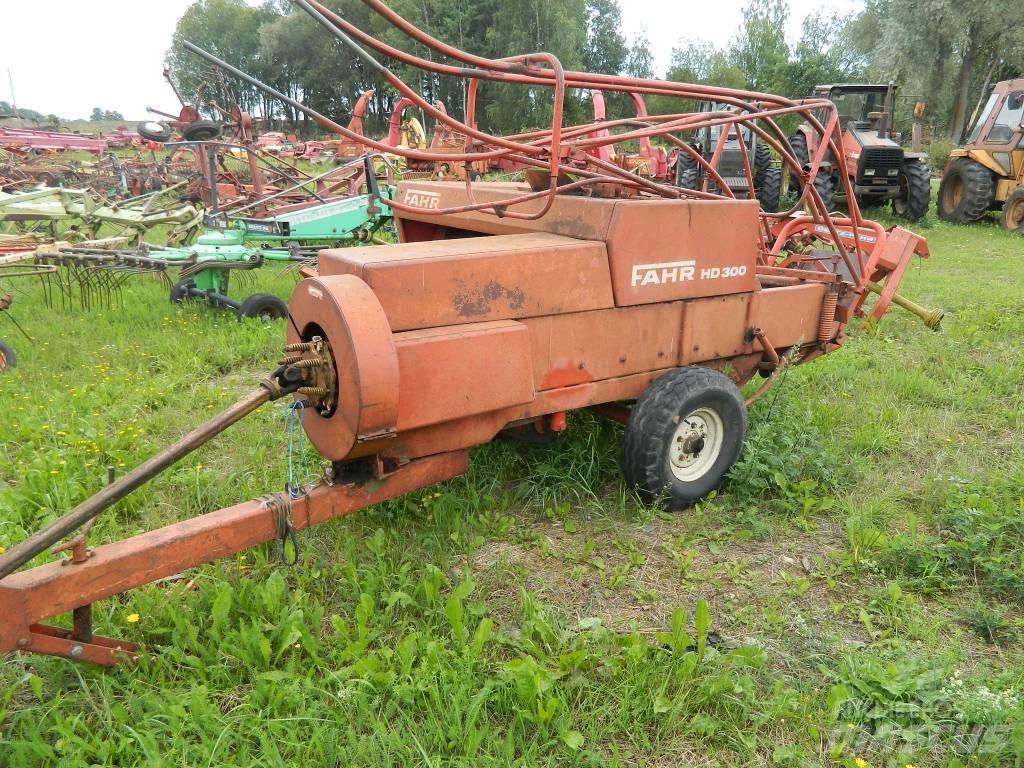 Deutz-Fahr HD300 Тюкові прес-підбирачі