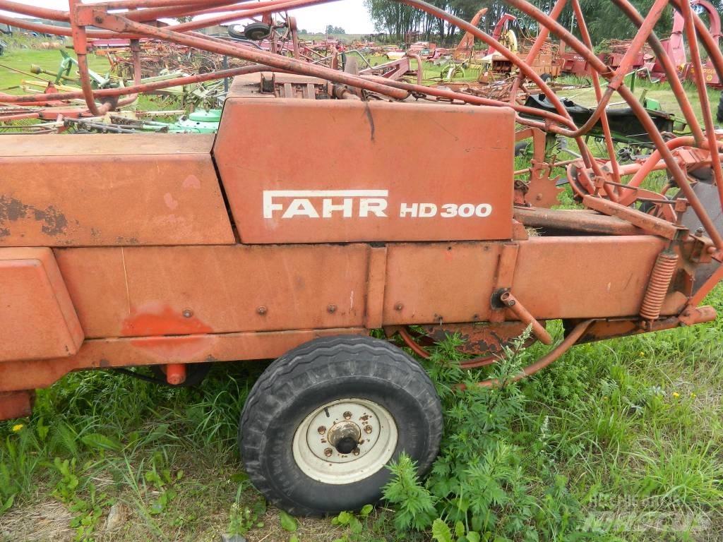 Deutz-Fahr HD300 Тюкові прес-підбирачі