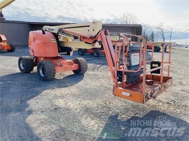 JLG 450 AJ Колінчаті підйомники