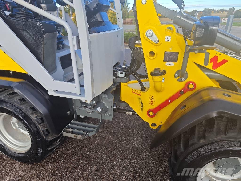 Wacker Neuson WL 28 Фронтальні навантажувачі