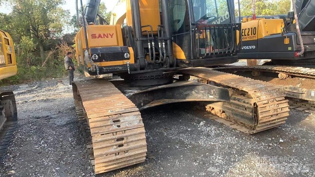 Sany SY 235 C Гусеничні екскаватори