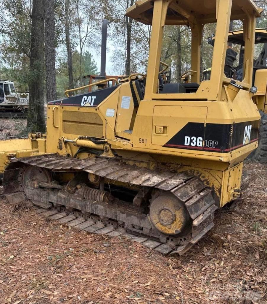 CAT D 3 G LGP Гусеничні бульдозери