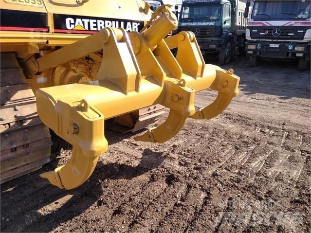 CAT D 6 M Гусеничні бульдозери