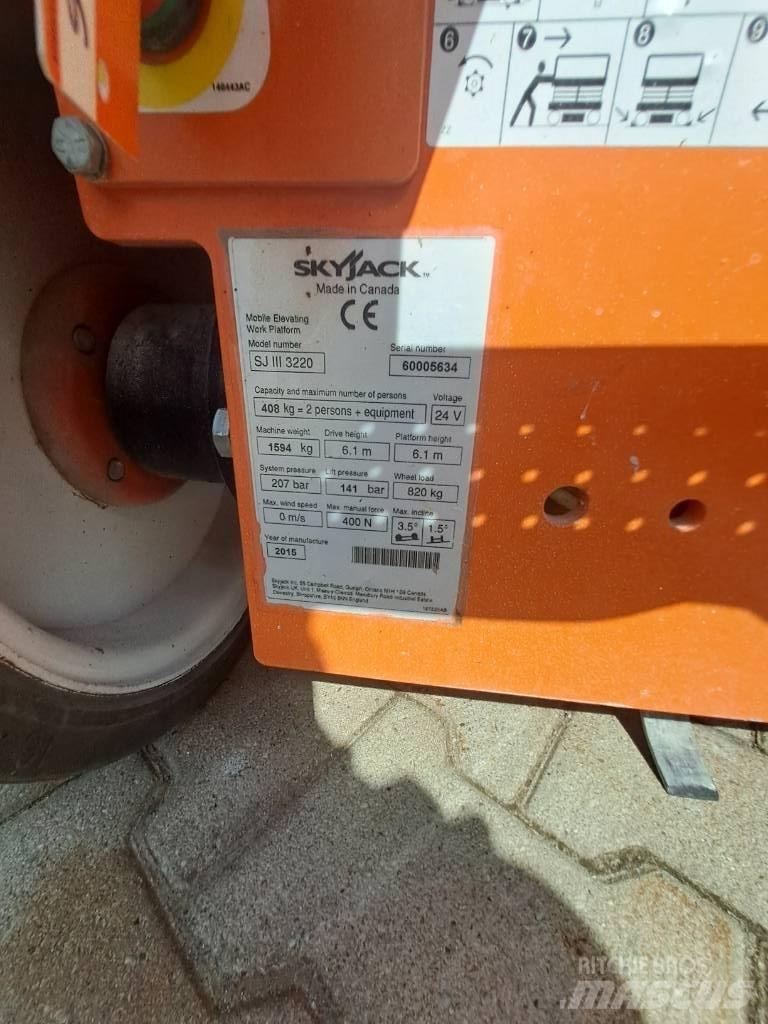 SkyJack SJIII 3220 Підйомники-ножиці