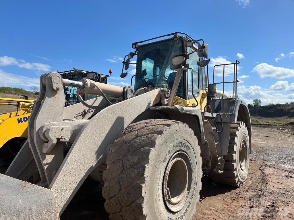 Komatsu WA 470 Фронтальні навантажувачі