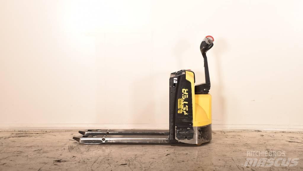 Hyster P 1.6 Штабелери